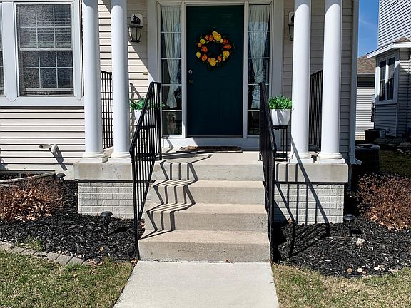 2nd image of 2506 Eaton Ave