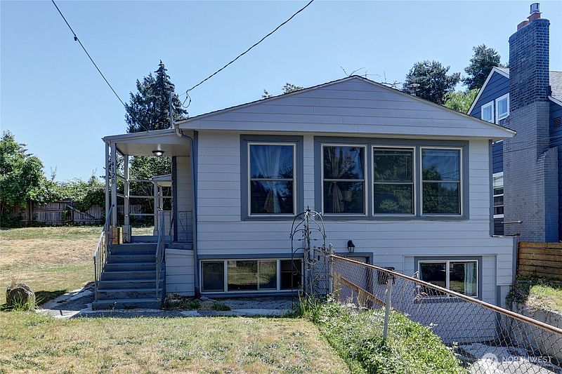 2nd image of 4120 Renton Avenue S