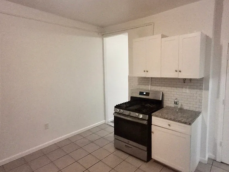 170 E 205th St #3 — Photo 8