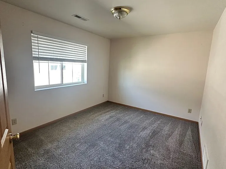 3505 Fallon St #B-24 — Photo 15