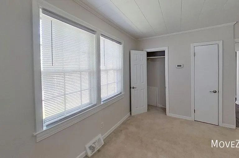 412 Hamby St — Photo 33