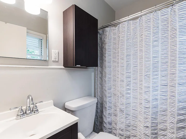 2091 Howell Mill Rd NW — Photo 23