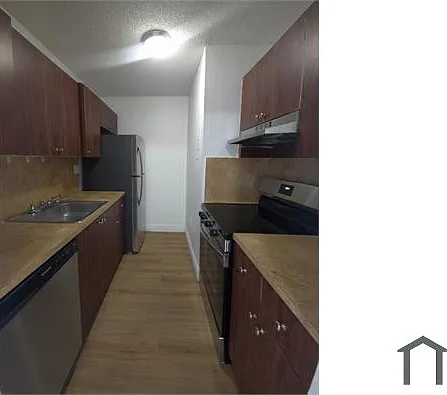 7423 SW 152nd Ave #10-203 — Photo 1