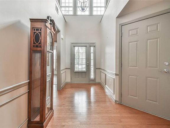 4th image of 6468 Lantern Rdg