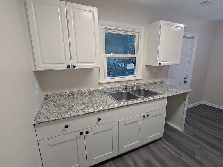 2871 Marco Dr NW — Photo 9
