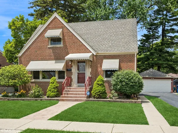 9326 S Millard Ave, Evergreen Park, IL 60805