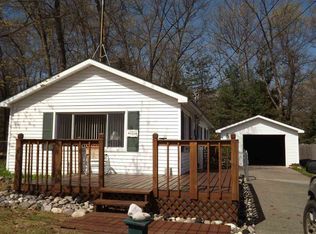 155 Devonshire Dr, Houghton Lake, MI 48629