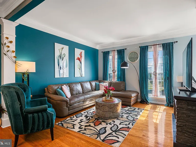 235 Baxter Dr — Photo 13