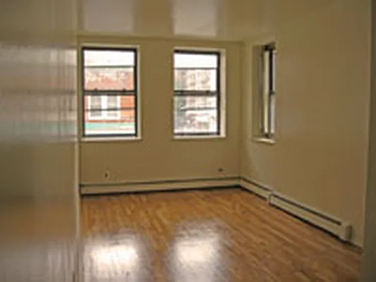 Rented by DSA Realty | media 21