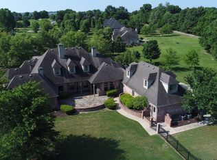 595 Polo Dr, Fayetteville, AR 72703