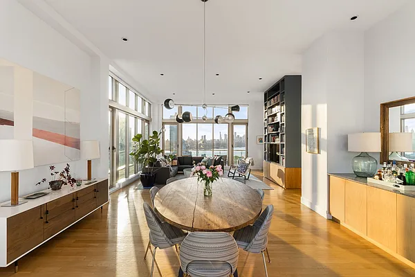 Sold by Compass | media 20