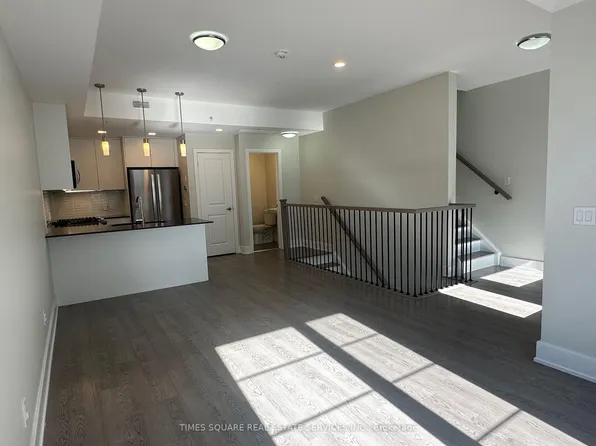 1265 Birchmount Rd #11, Toronto, ON M1P 2C9
