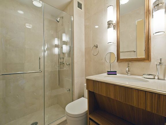 5th image of 117 E 57th St APT 33A