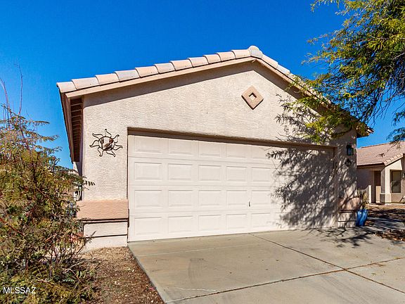 5th image of 2540 W Cezanne Cir