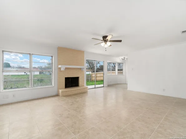 5218 Gordon Cooper Dr, Kirby, TX 78219