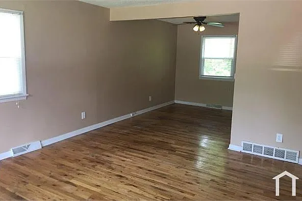 1745 Pleasant Ct — Photo 9