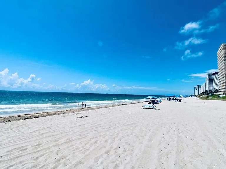 3900 Galt Ocean Dr #1004 — Photo 19