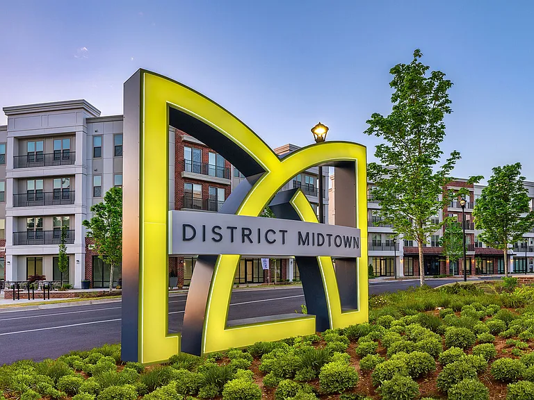 District Midtown — Photo 71