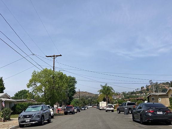 4th image of 1115 Goldenrod St