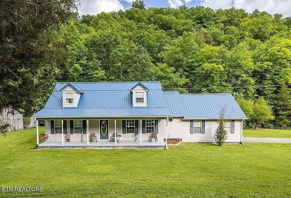 A*I様 House on the Hill Checker 238 Dry Valley Rd, Thorn Hill, TN 37881 | Zillow