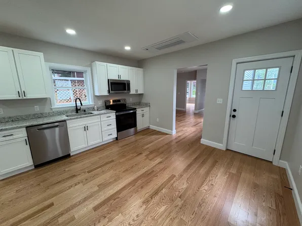 36 Gould St, Stoneham, MA 02180