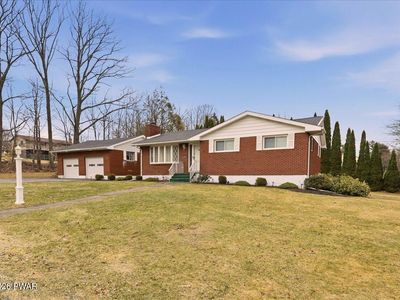 300 Marion St, Moscow, PA, 18444