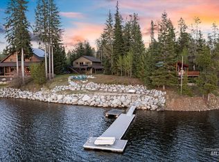 216 Hereford Pl, Donnelly, ID 83615