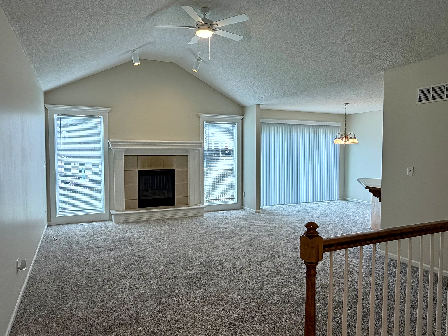 3 bed, 1310 sqft, $2,750 — Photo 3