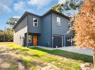 110 Turner St #B, Conroe, TX 77304