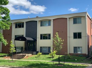 411 E Market St APT 302B, Iowa City, IA 52245