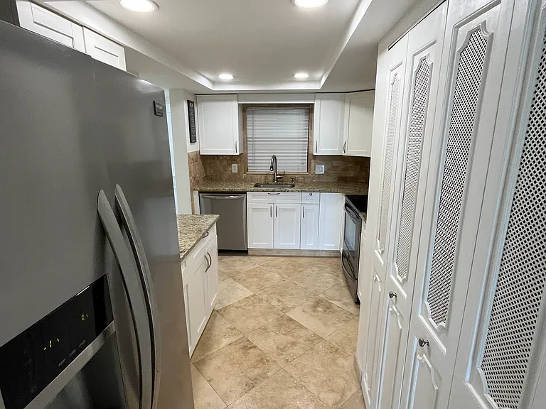7050 Sunset Dr S #309 — Photo 5