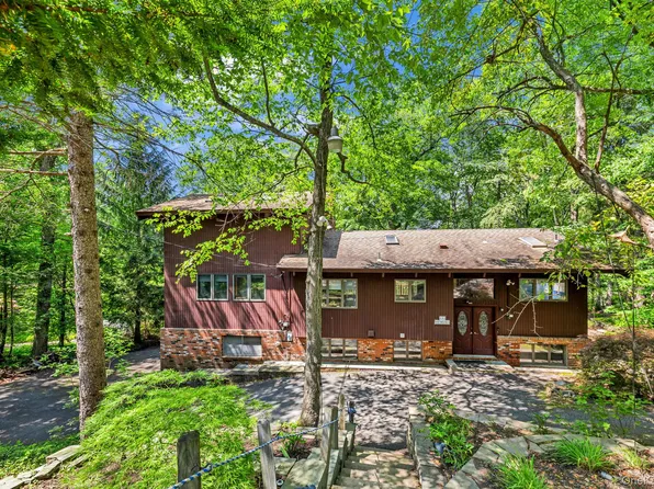 152 Fawn Hill Road, Tuxedo Park, NY 10987