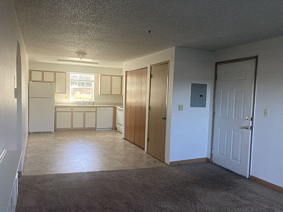 4th image of 1536 Bloomingdale Ln SW #103