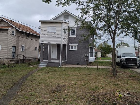 2nd image of 813 E Starr Ave