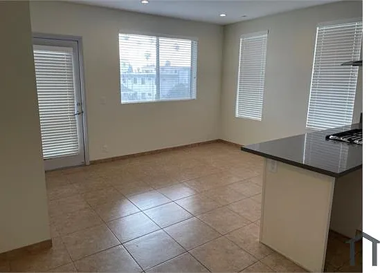953 N Normandie Ave #200 — Photo 5