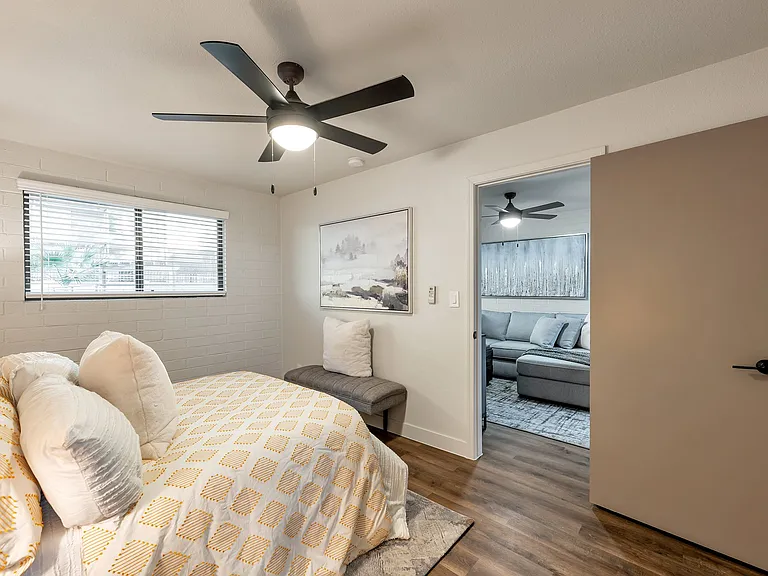 1827 E Lemon St #11 — Photo 10