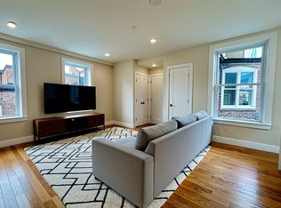 64 N Margin St #U4r, Boston, MA 02113