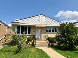 2209 Burr Oak Ave, North Riverside, IL 60546