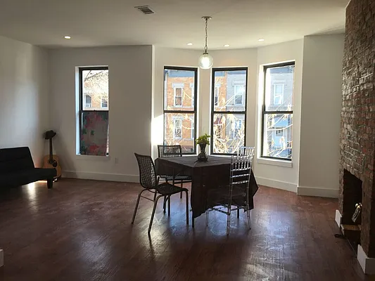 Rented by Aron Fried, LREB | media 7