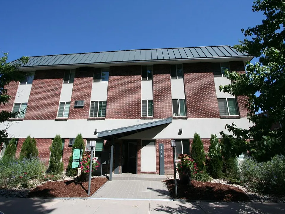 172 S Clarkson St #105