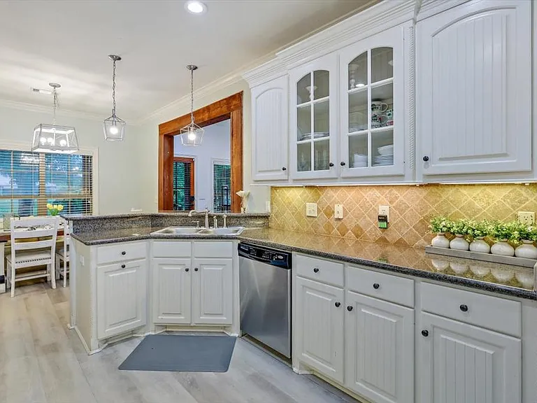 131 Stillhouse Creek Dr — Photo 8