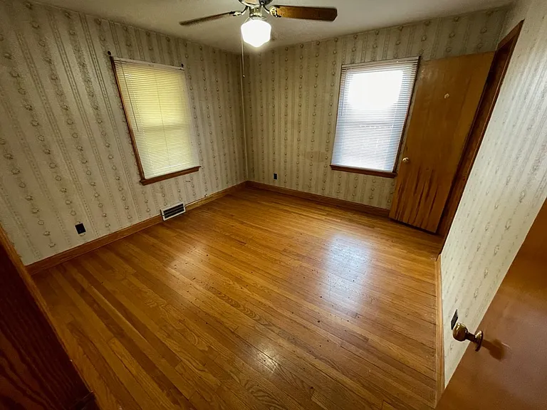 325 Webbmont Cir — Photo 13
