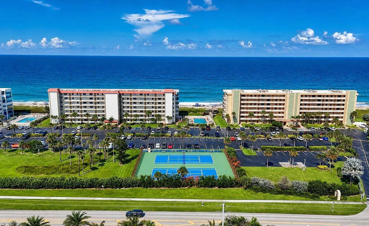 2 bed, 2.0 bath, 1053 sqft, $3,800 — Photo 4