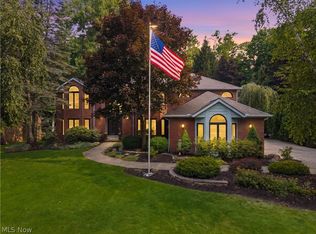4510 Glen Eagle Dr, Brecksville, OH 44141