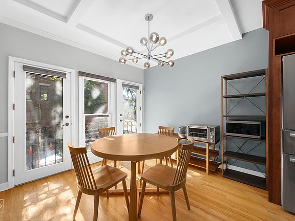 5th image of 2204 N Magnolia Ave