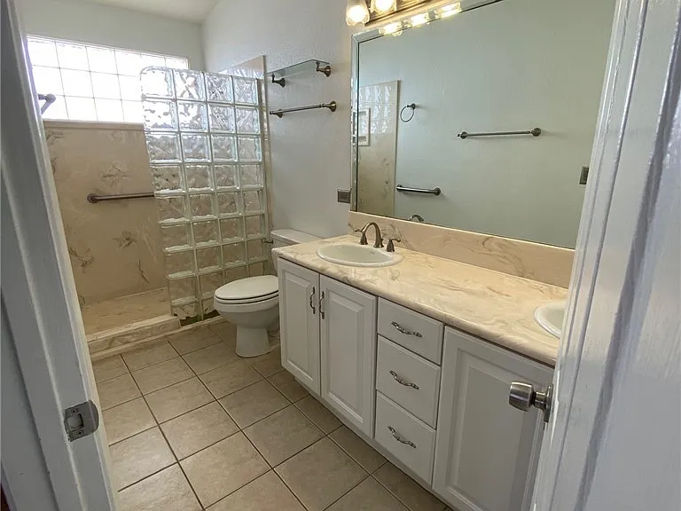 8220 James Grayson Dr — Photo 10