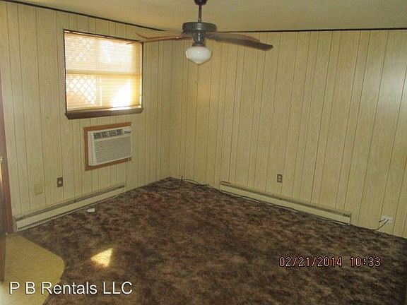 2nd image of 1202 1/2 NW Lake Ave APT 3