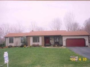 8121 Blue Heron Ln, Canfield, OH 44406