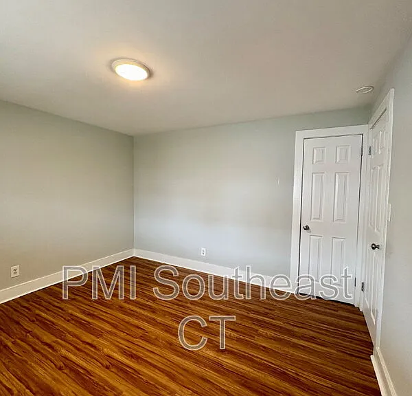 41R Boston Post Rd #1 — Photo 4