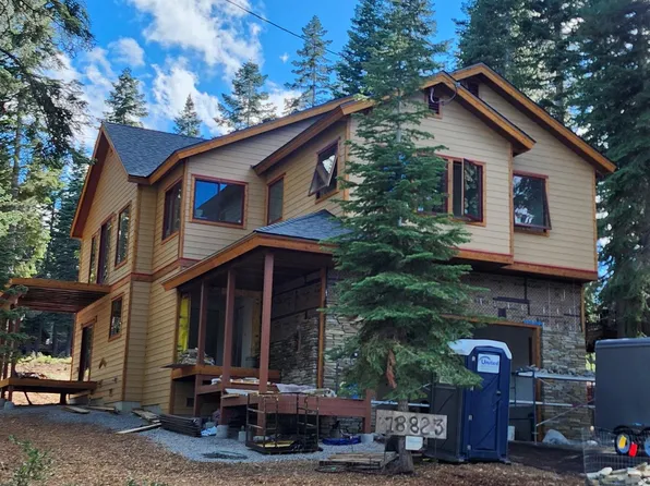 13823 Copenhagen Dr, Truckee, CA 96161